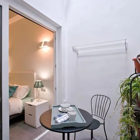 Gatu Alameda דירה *