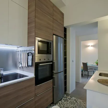 Gatu Alameda 公寓 *